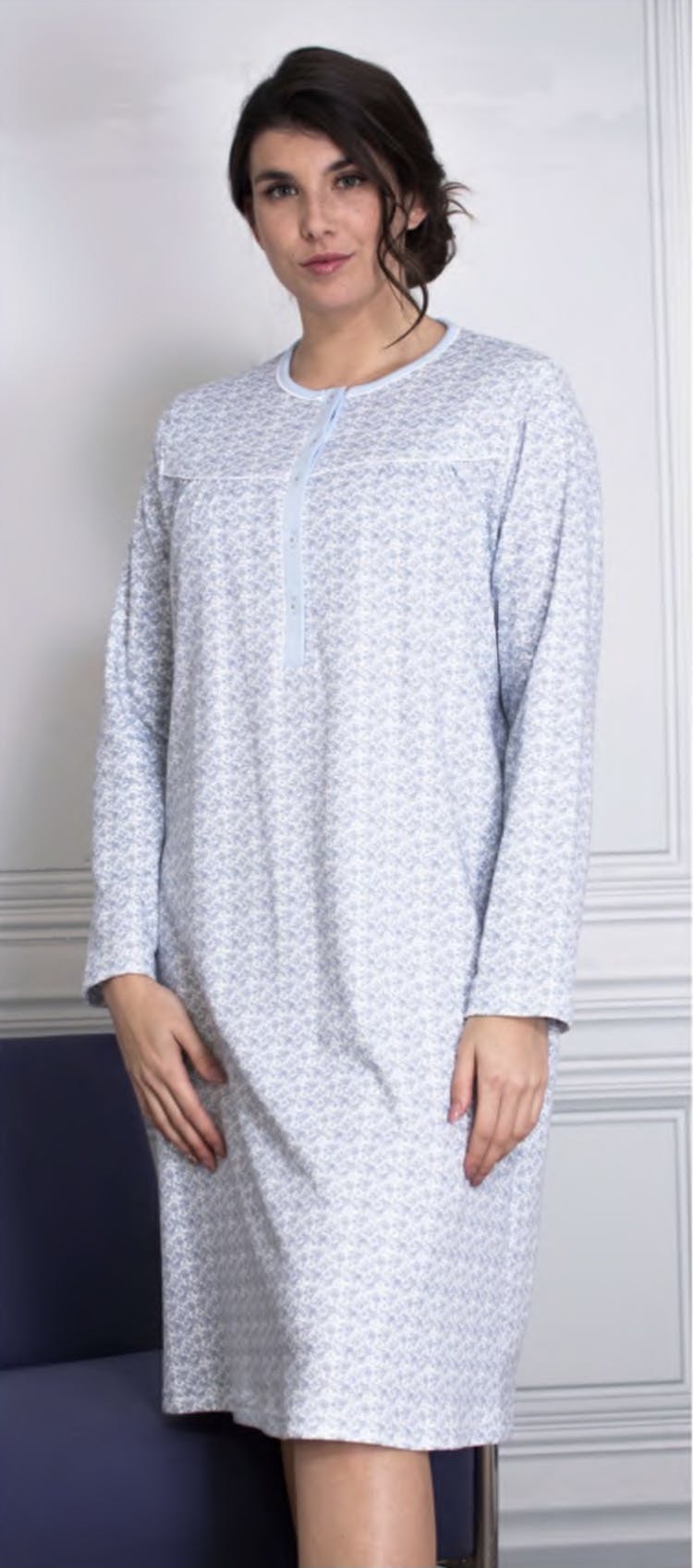 Classic fit round neck five button nightgown.